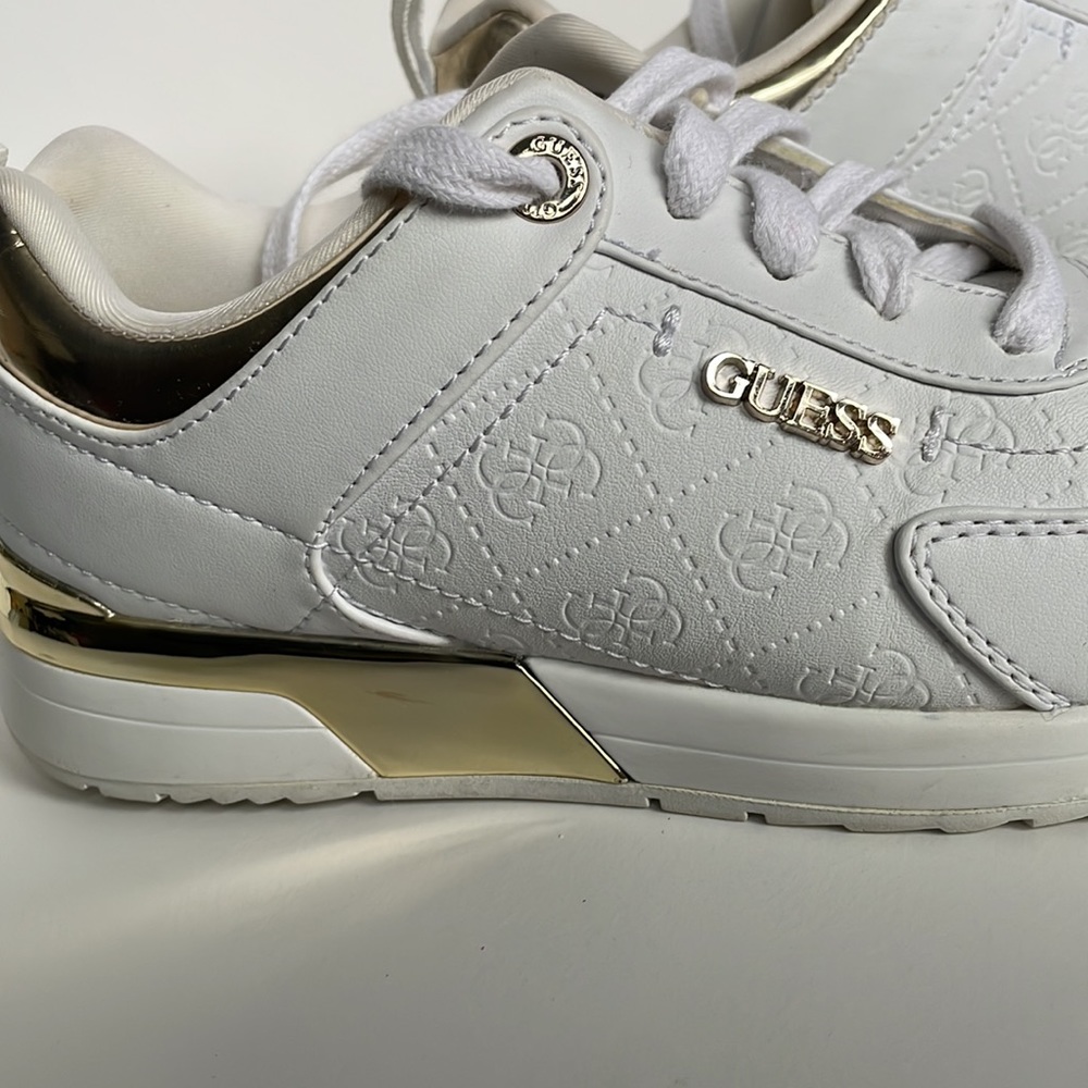 Guess sneakers 7M